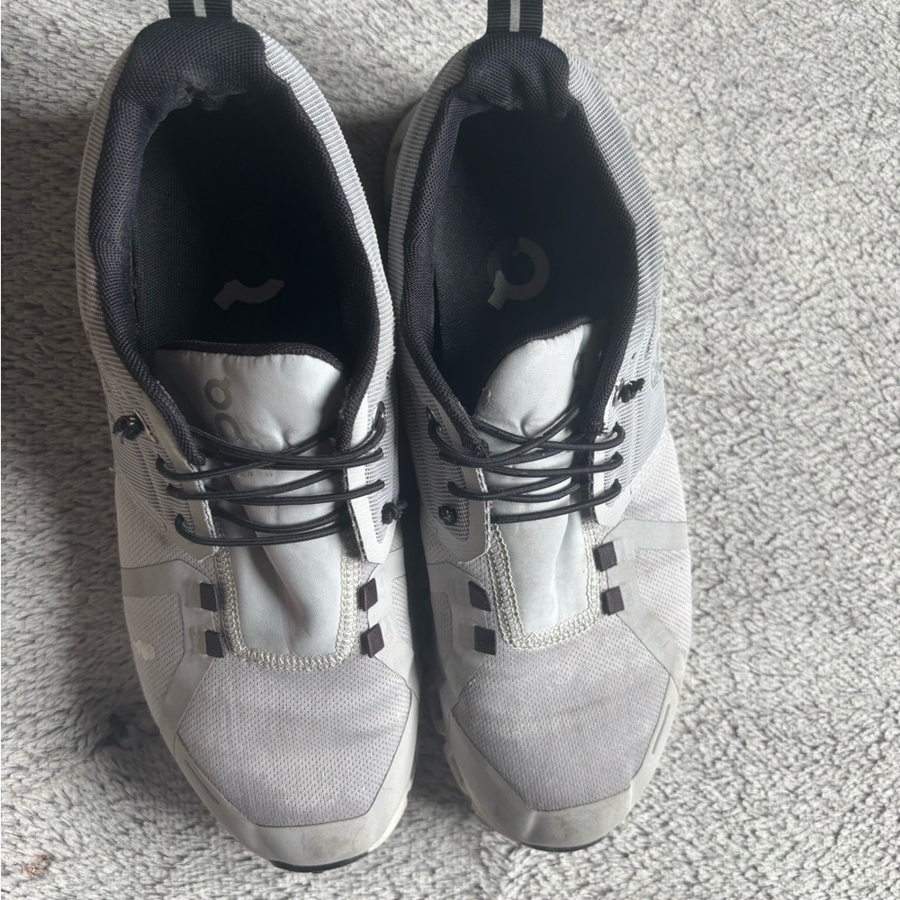 On Running Cloud 5 Waterproof Glacier/White Shoes - Picture 4 of 10